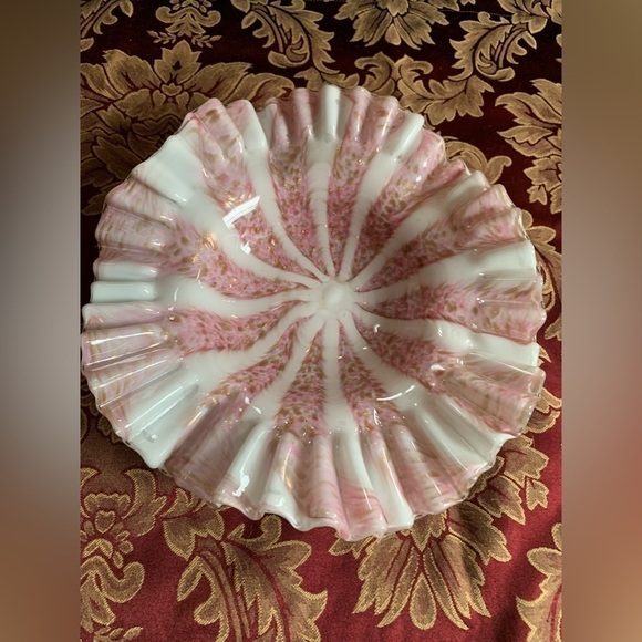 Vintage Murano Pink, White & Gold Ruffle Edge Bowl - Picture 1 of 4